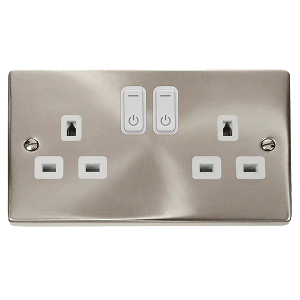 Click Scolmore Click Deco Satin Chrome 13A Single Switched Socket with White Insert – VPSC30536WH