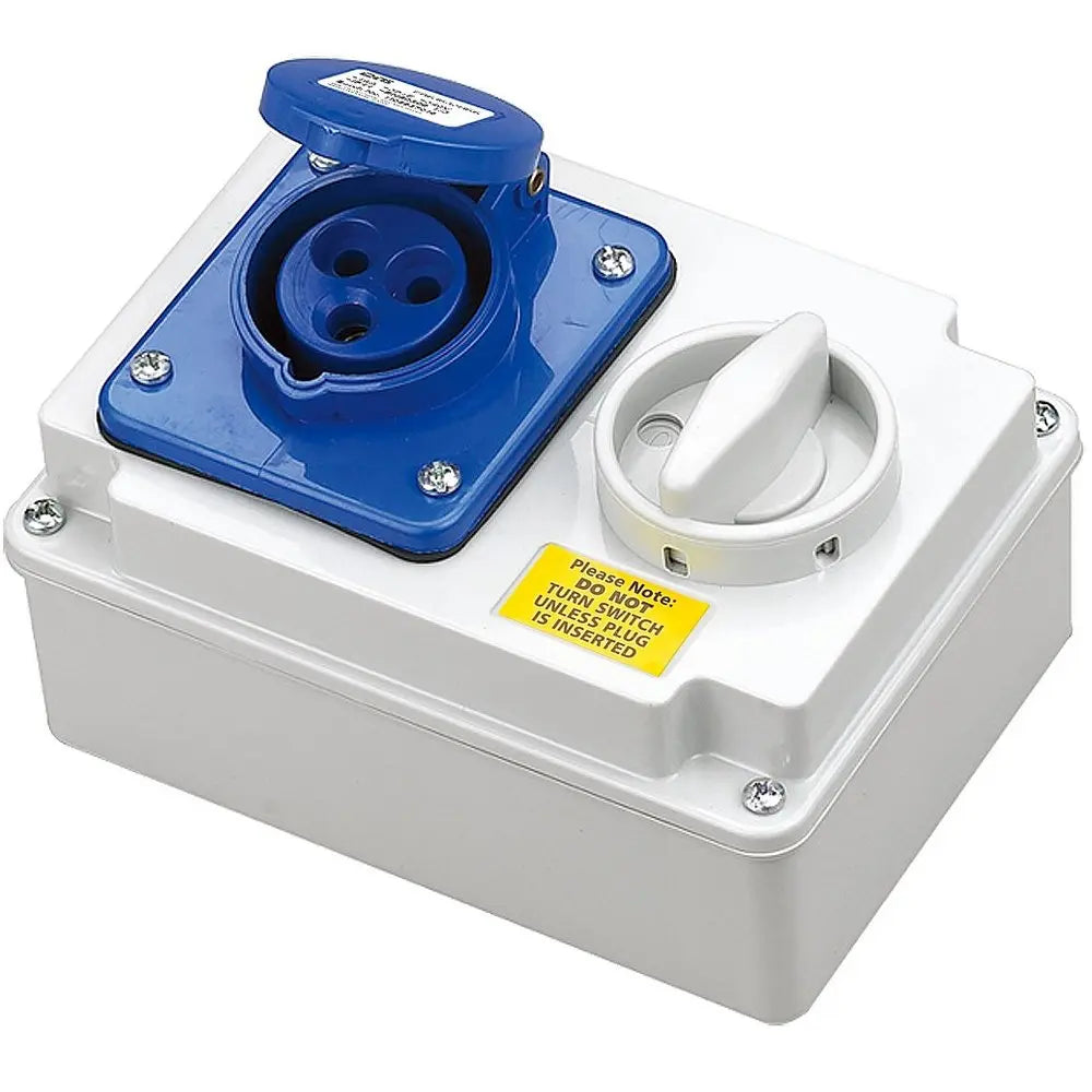 16 Amp 3 Pin Interlock Socket Switch 200V - 250V 2P+E Weatherproof IP4