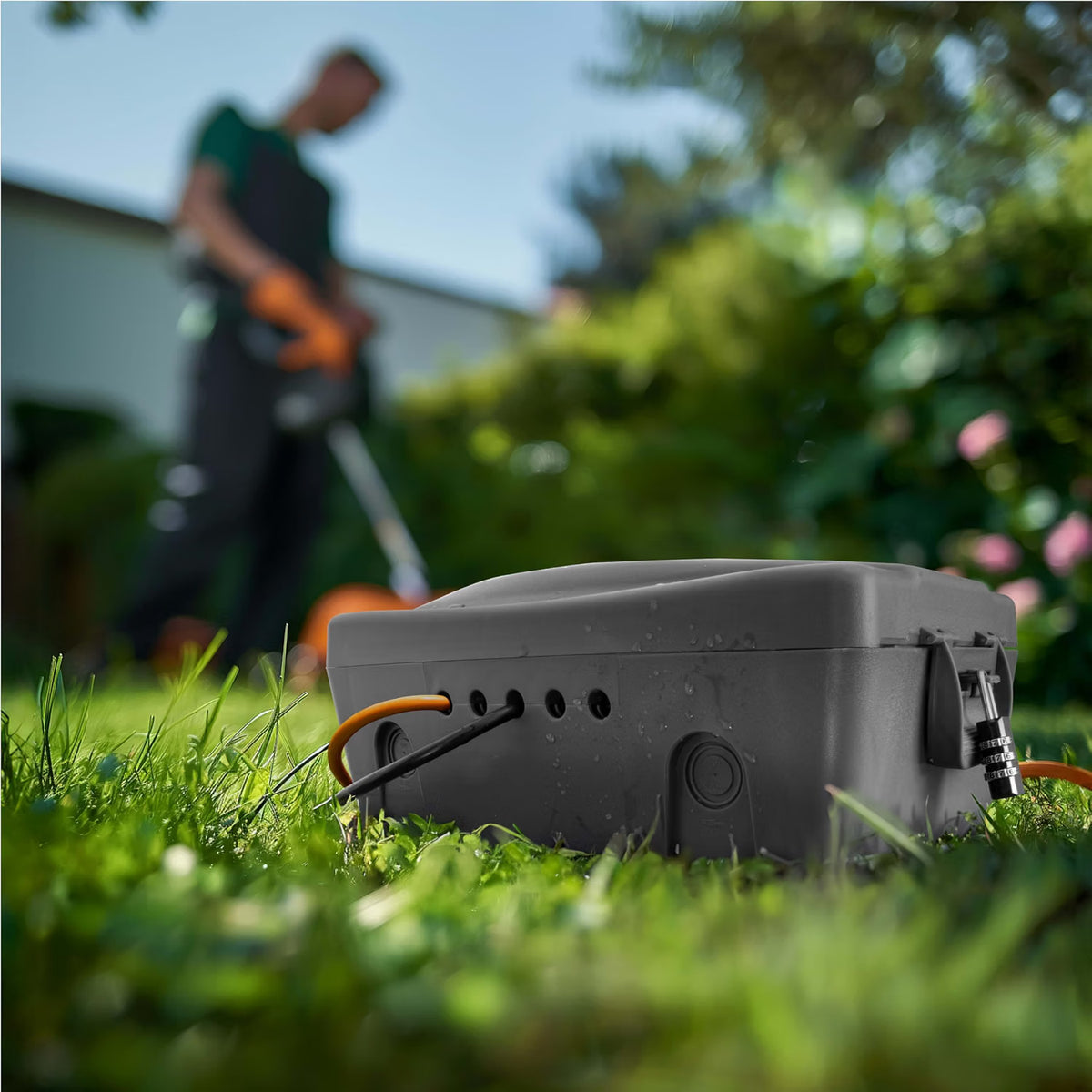 Masterplug WBXBFG10B-MP Weatherproof Electric Box with 10m 4-Socket Lead