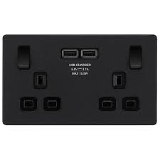 BG Evolve Matt Black Screwless Double Socket with USB PCDMB22U3B